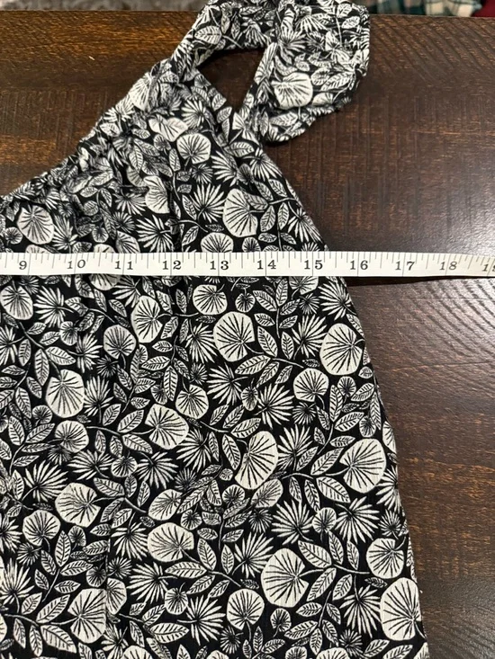 LOFT Black & White Floral Maxi Dress Ruffle Strap Flowy XS Summer Boho - Picture 6 of 9